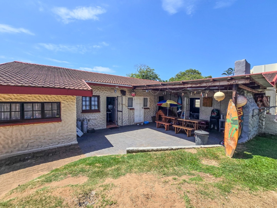 3 Bedroom Property for Sale in Uvongo KwaZulu-Natal