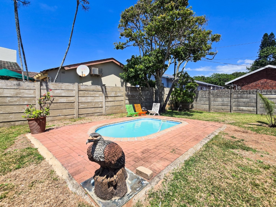 3 Bedroom Property for Sale in Uvongo KwaZulu-Natal