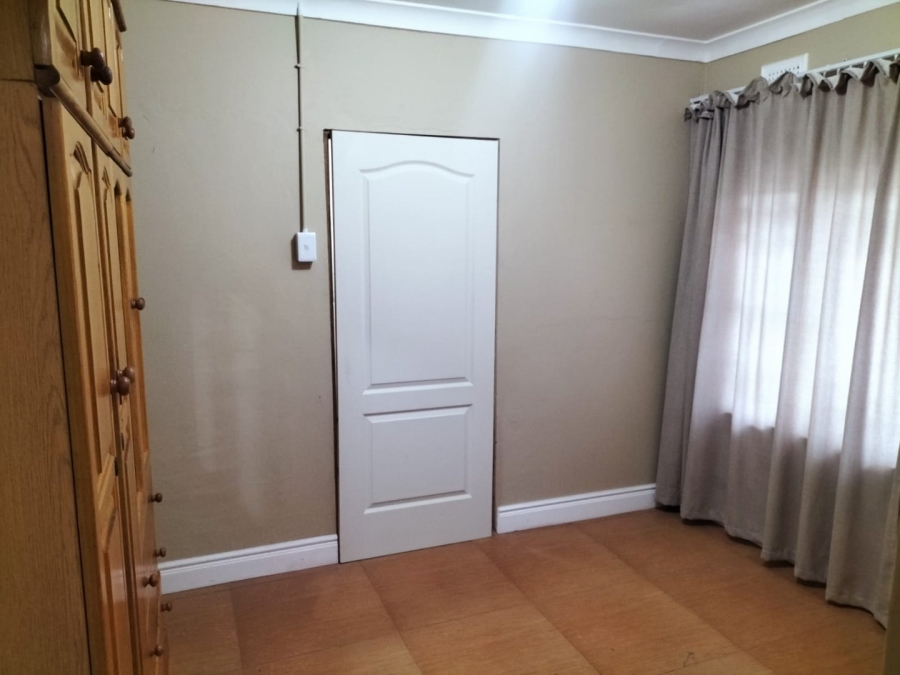 To Let 1 Bedroom Property for Rent in Brighton Beach KwaZulu-Natal