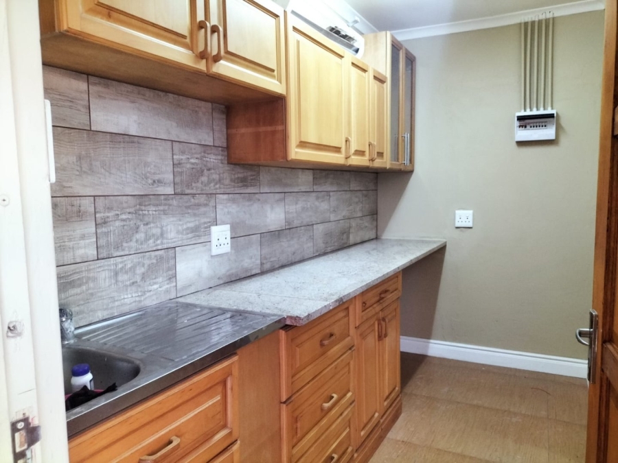 To Let 1 Bedroom Property for Rent in Brighton Beach KwaZulu-Natal