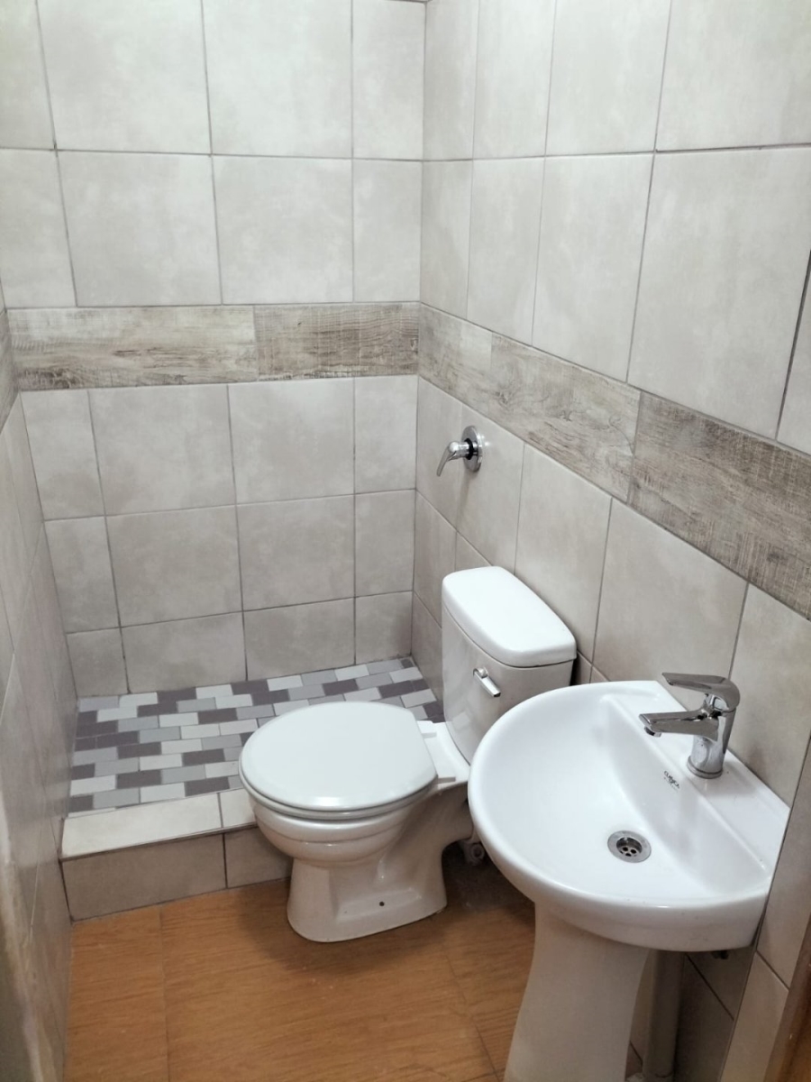 To Let 1 Bedroom Property for Rent in Brighton Beach KwaZulu-Natal