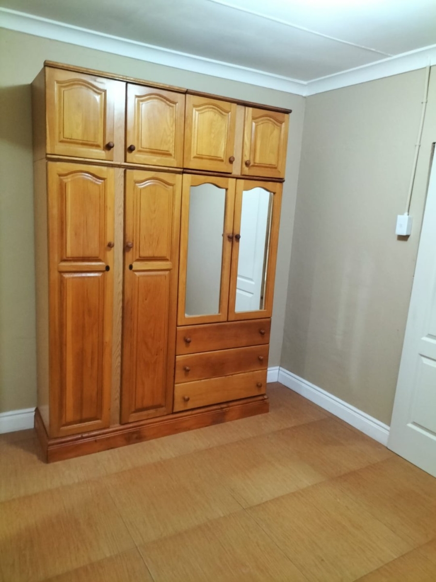 To Let 1 Bedroom Property for Rent in Brighton Beach KwaZulu-Natal