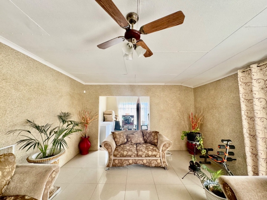 3 Bedroom Property for Sale in Amiel Park KwaZulu-Natal