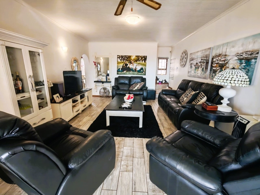 3 Bedroom Property for Sale in Woodgrange KwaZulu-Natal