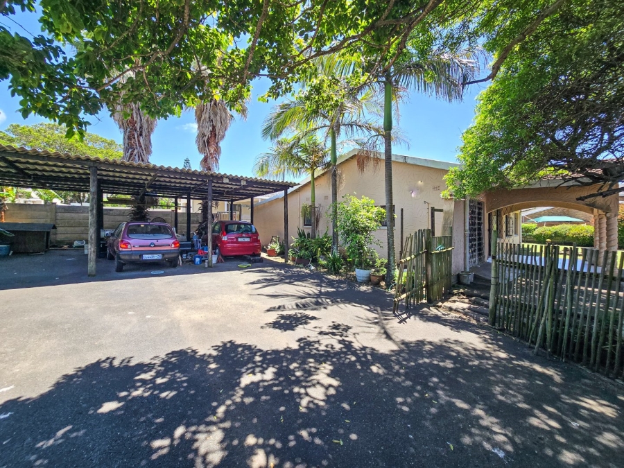 4 Bedroom Property for Sale in Uvongo KwaZulu-Natal