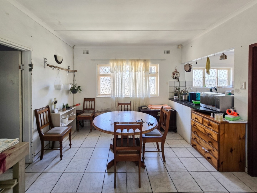 4 Bedroom Property for Sale in Uvongo KwaZulu-Natal