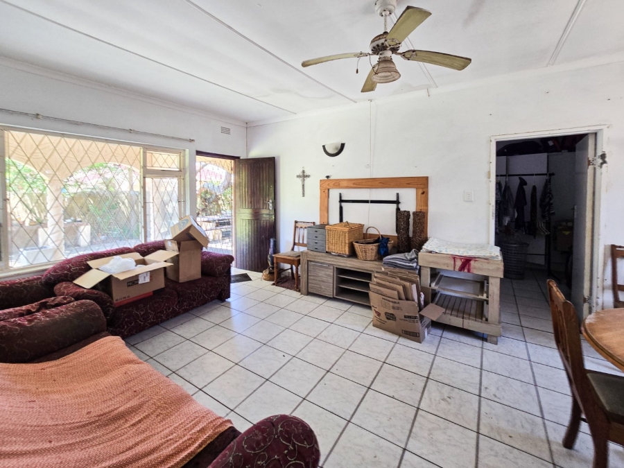 4 Bedroom Property for Sale in Uvongo KwaZulu-Natal