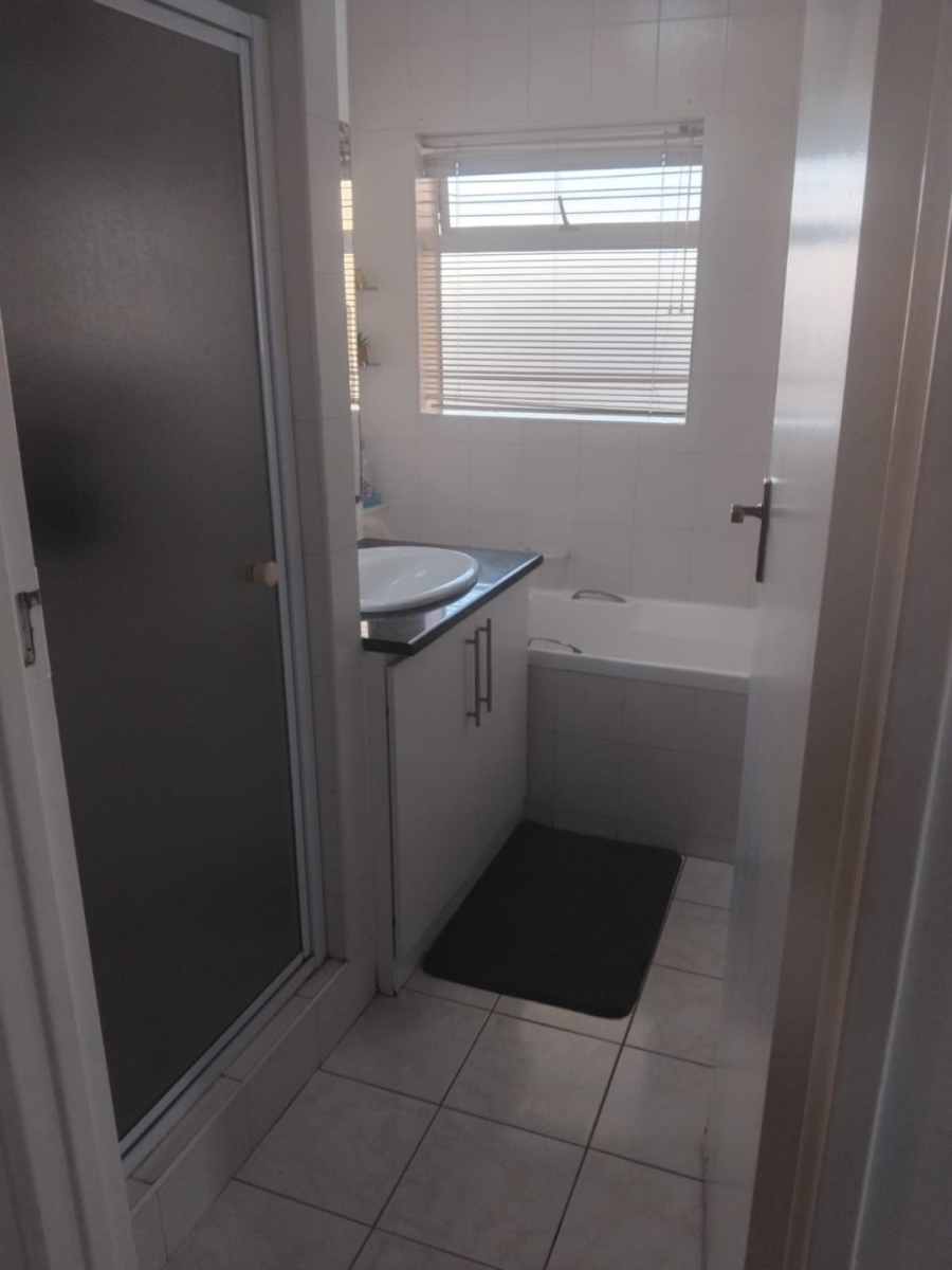 To Let 2 Bedroom Property for Rent in Morningside KwaZulu-Natal