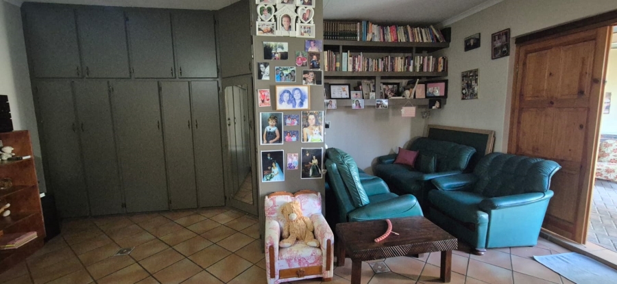 5 Bedroom Property for Sale in Pioneer Park KwaZulu-Natal