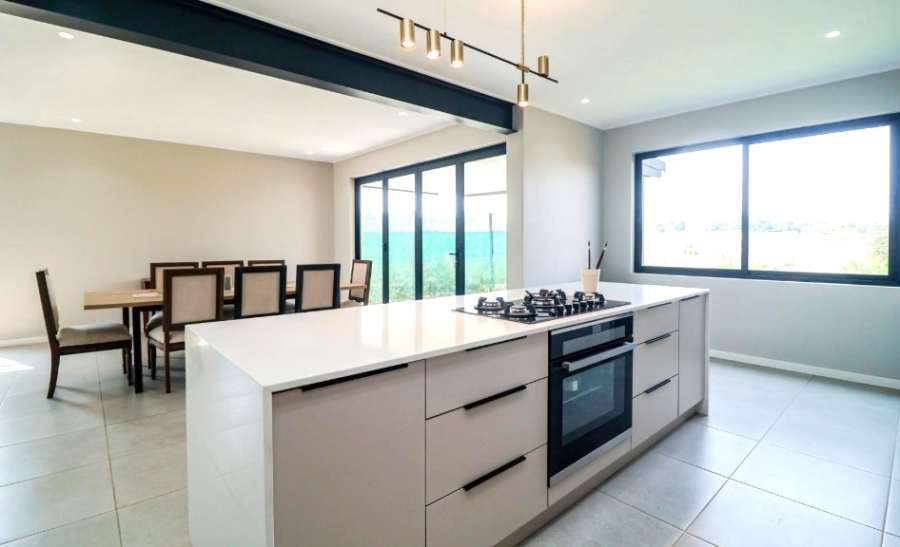 3 Bedroom Property for Sale in Leonard KwaZulu-Natal