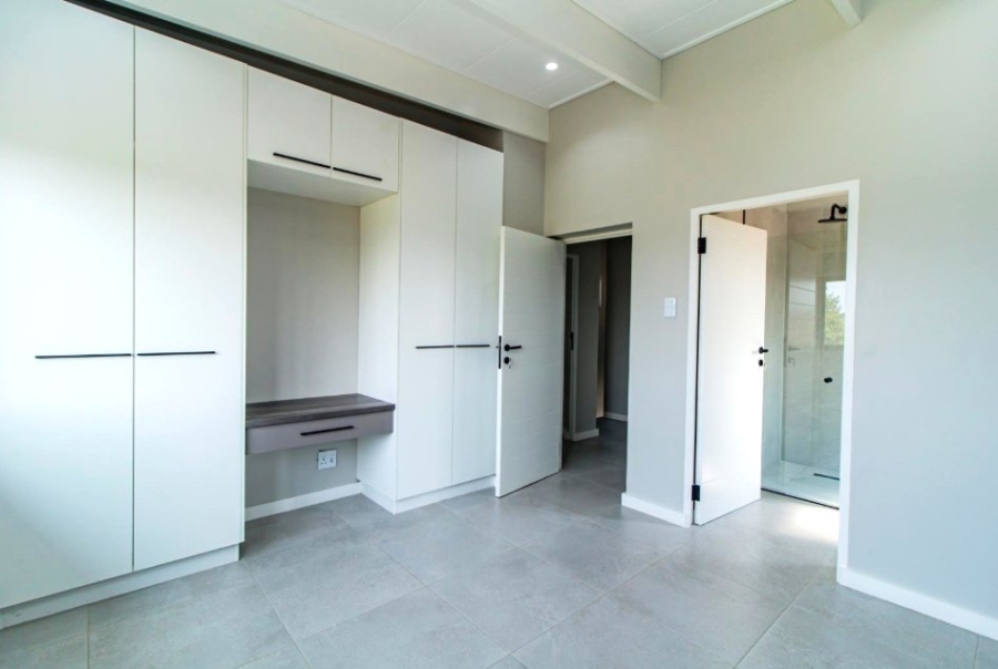 3 Bedroom Property for Sale in Leonard KwaZulu-Natal