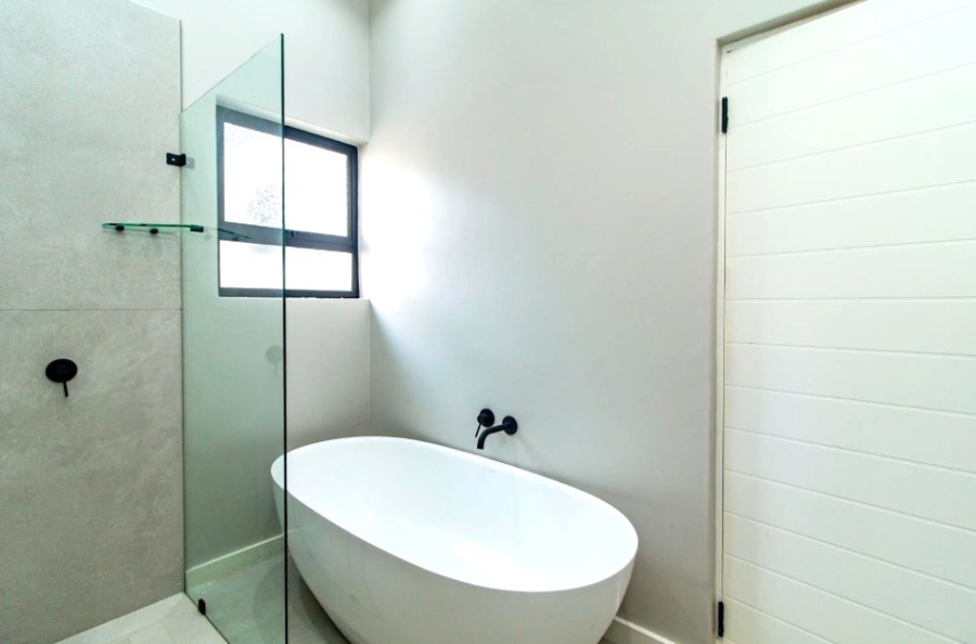 3 Bedroom Property for Sale in Leonard KwaZulu-Natal