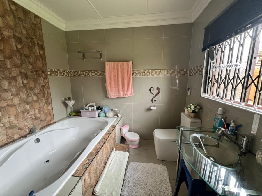 3 Bedroom Property for Sale in Camperdown KwaZulu-Natal