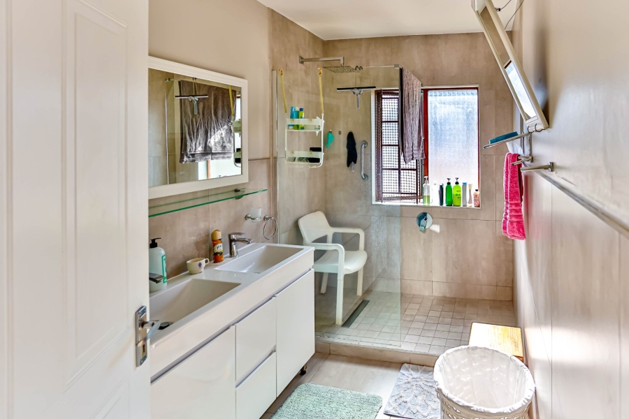 3 Bedroom Property for Sale in Wakenshaw Estate KwaZulu-Natal