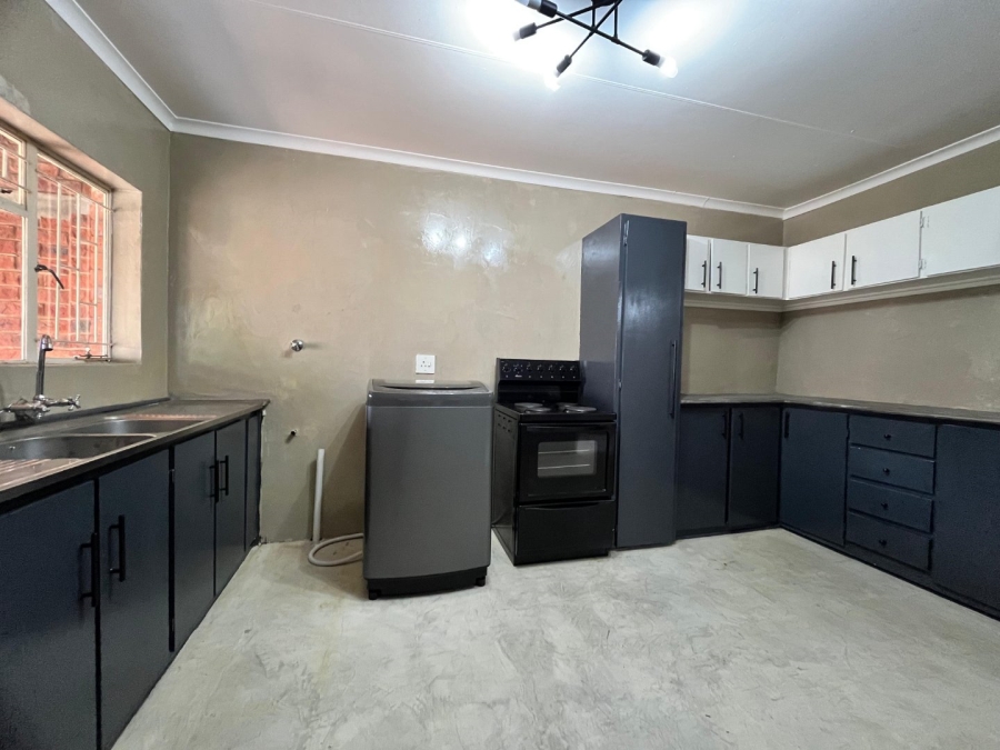 2 Bedroom Property for Sale in Huttenheights KwaZulu-Natal