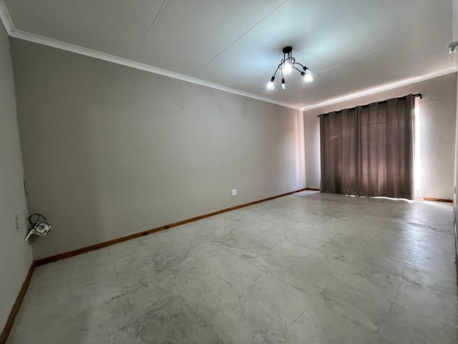 2 Bedroom Property for Sale in Huttenheights KwaZulu-Natal