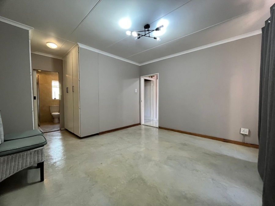 2 Bedroom Property for Sale in Huttenheights KwaZulu-Natal