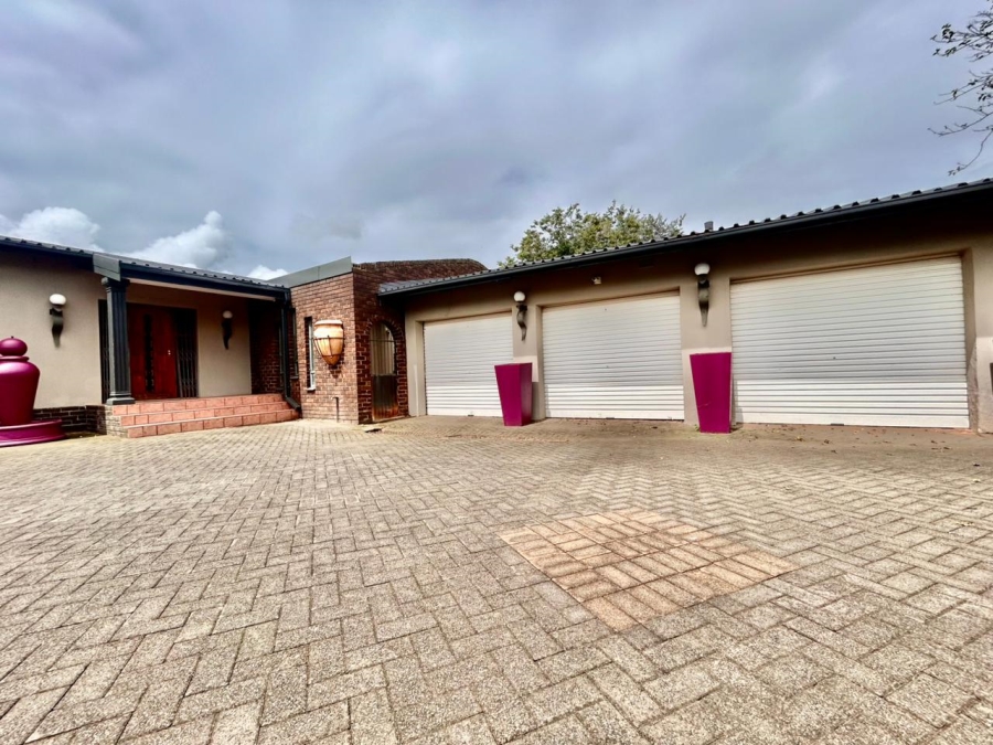 4 Bedroom Property for Sale in Huttenheights KwaZulu-Natal