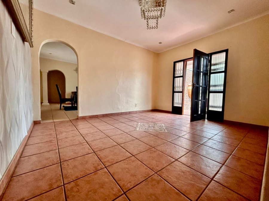 4 Bedroom Property for Sale in Huttenheights KwaZulu-Natal