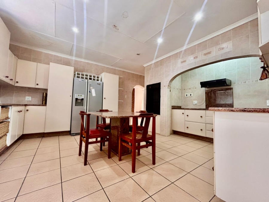 4 Bedroom Property for Sale in Huttenheights KwaZulu-Natal