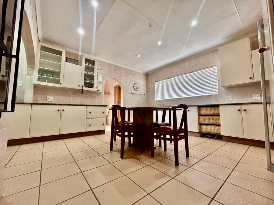4 Bedroom Property for Sale in Huttenheights KwaZulu-Natal