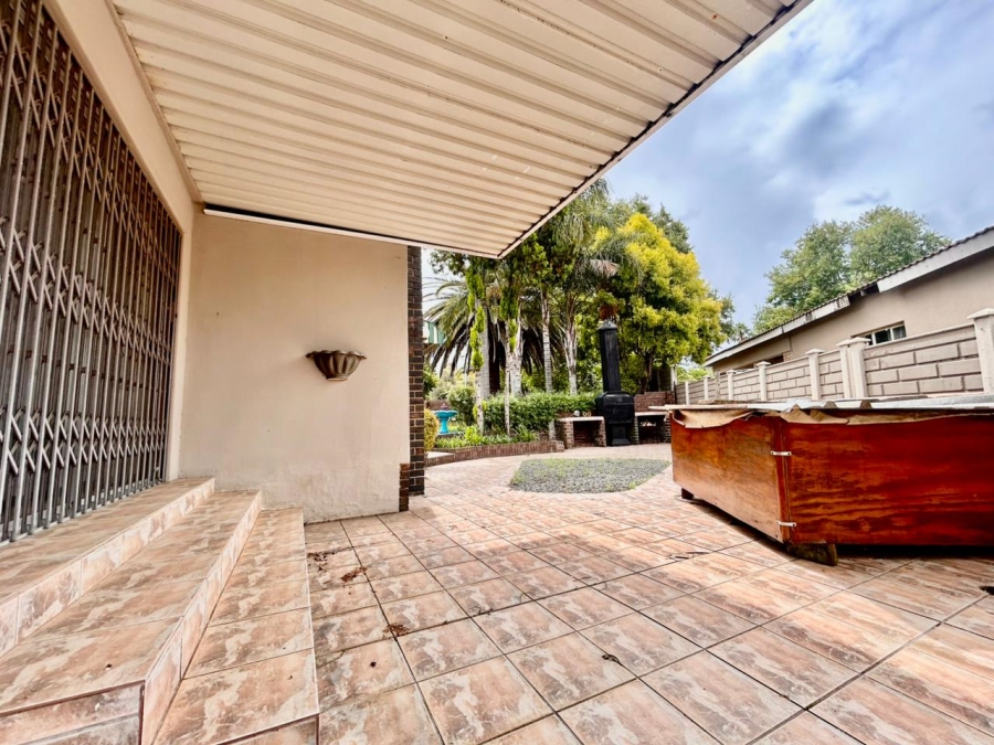 4 Bedroom Property for Sale in Huttenheights KwaZulu-Natal