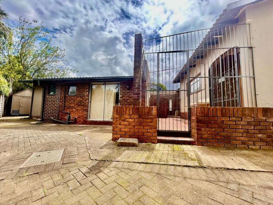 4 Bedroom Property for Sale in Huttenheights KwaZulu-Natal