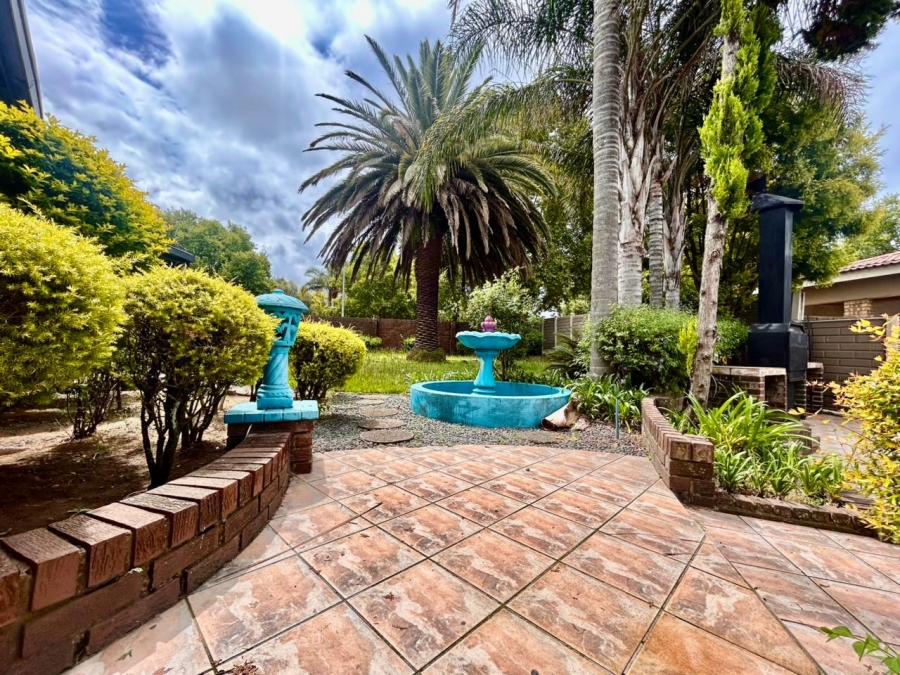 4 Bedroom Property for Sale in Huttenheights KwaZulu-Natal