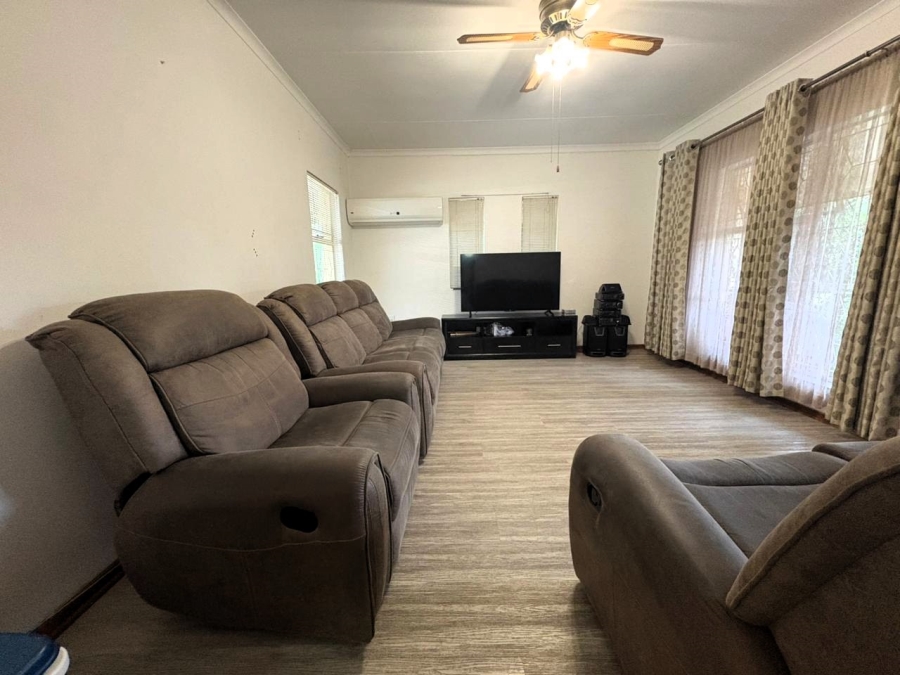 3 Bedroom Property for Sale in Paradise KwaZulu-Natal