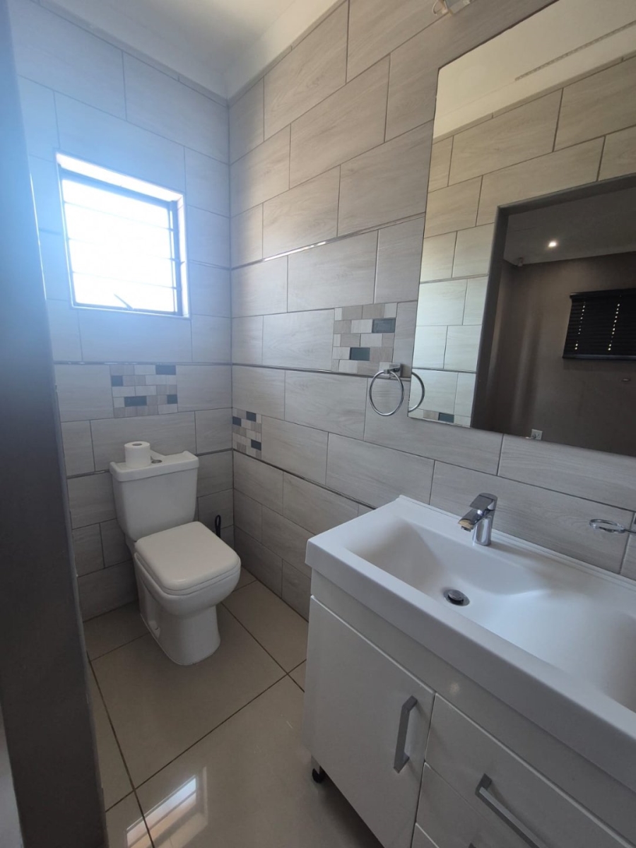 3 Bedroom Property for Sale in Ocean View KwaZulu-Natal