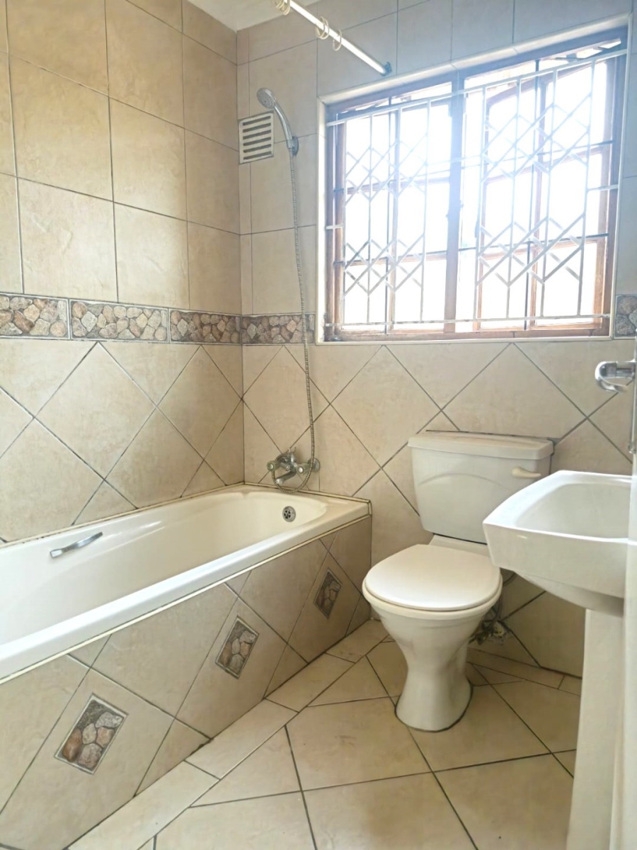To Let 2 Bedroom Property for Rent in Farningham Ridge KwaZulu-Natal