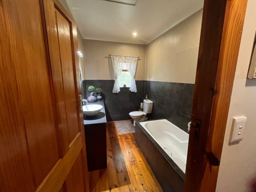 5 Bedroom Property for Sale in Bazley Beach KwaZulu-Natal