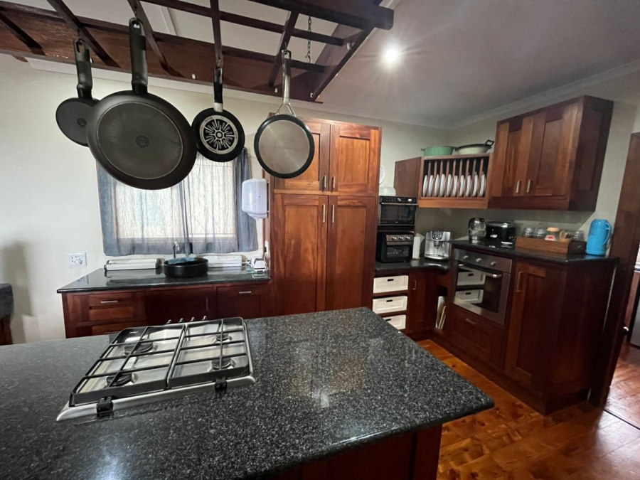5 Bedroom Property for Sale in Bazley Beach KwaZulu-Natal