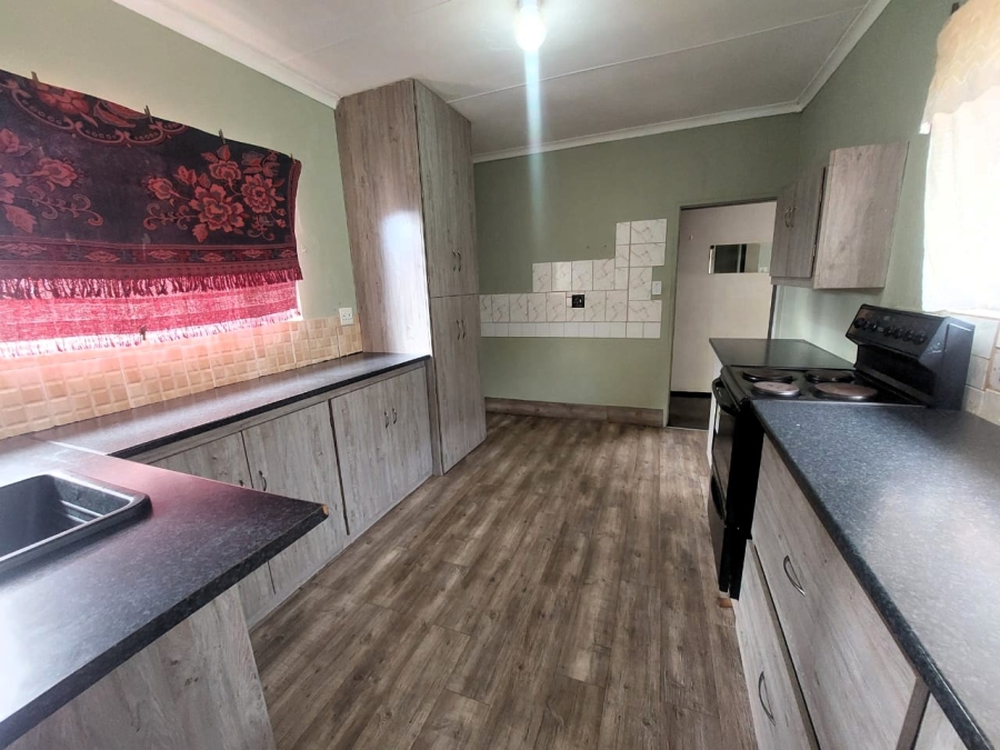 4 Bedroom Property for Sale in Amajuba Park KwaZulu-Natal