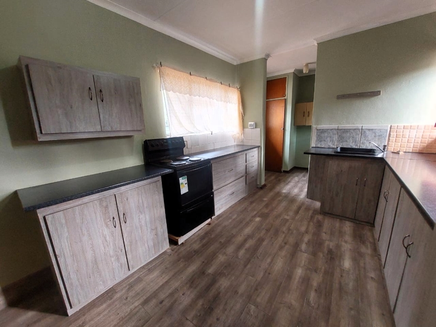 4 Bedroom Property for Sale in Amajuba Park KwaZulu-Natal