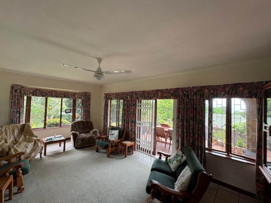 3 Bedroom Property for Sale in Umtentweni KwaZulu-Natal