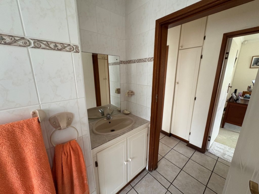 3 Bedroom Property for Sale in Umtentweni KwaZulu-Natal