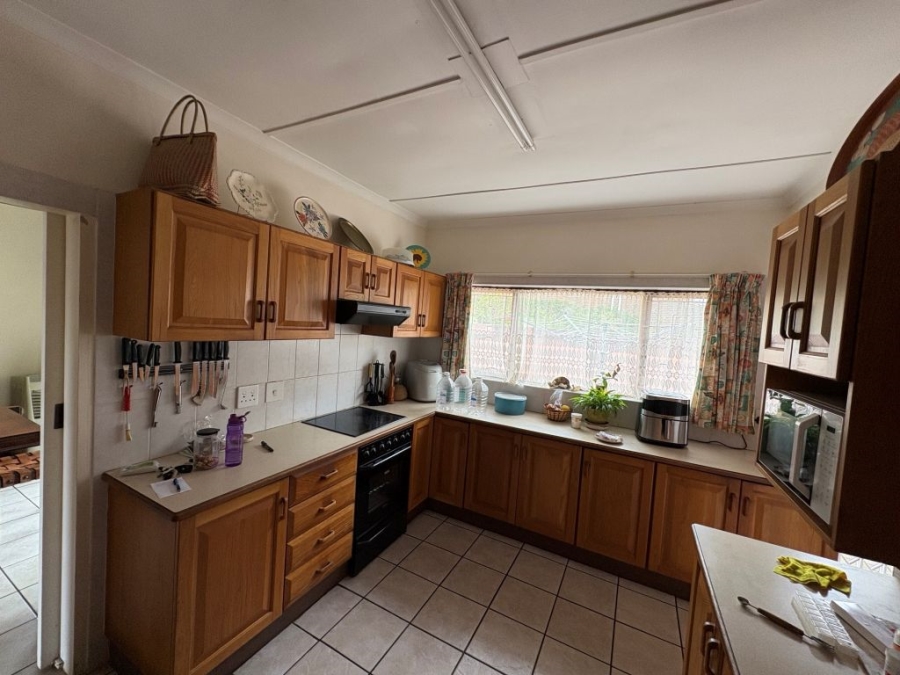 3 Bedroom Property for Sale in Umtentweni KwaZulu-Natal