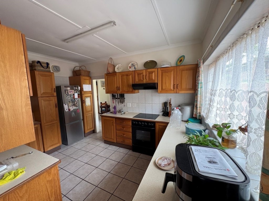 3 Bedroom Property for Sale in Umtentweni KwaZulu-Natal