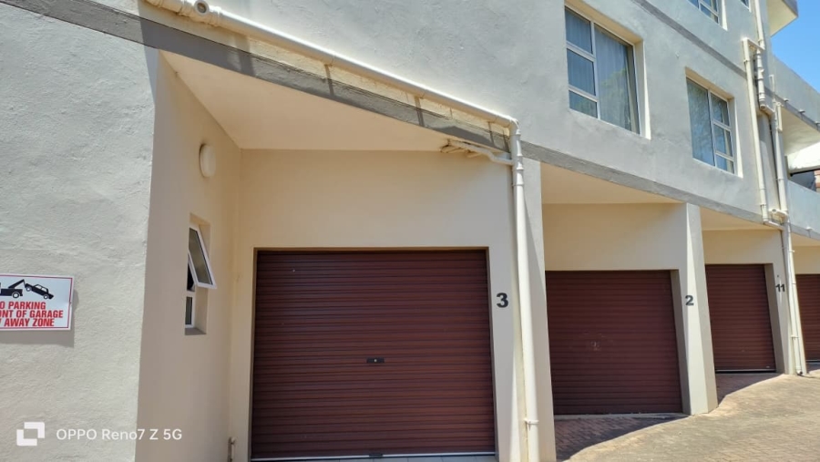3 Bedroom Property for Sale in St Michaels On Sea KwaZulu-Natal