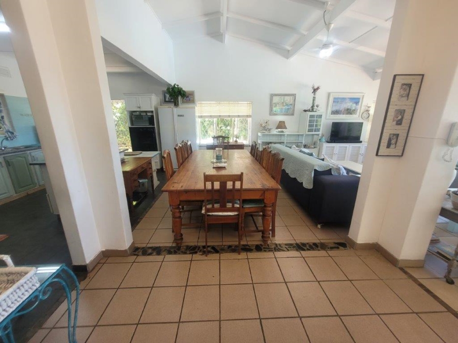 5 Bedroom Property for Sale in Southport KwaZulu-Natal