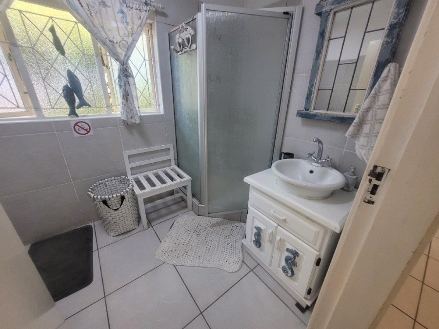 5 Bedroom Property for Sale in Southport KwaZulu-Natal