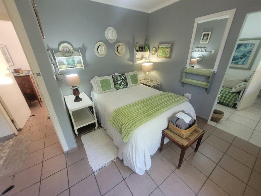 5 Bedroom Property for Sale in Southport KwaZulu-Natal