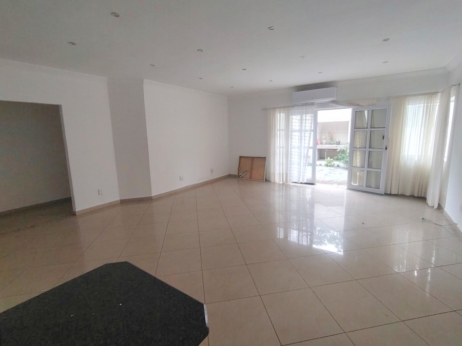 4 Bedroom Property for Sale in Lawrence Rocks KwaZulu-Natal