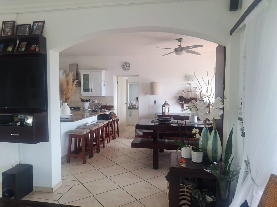 4 Bedroom Property for Sale in Beacon Rocks KwaZulu-Natal