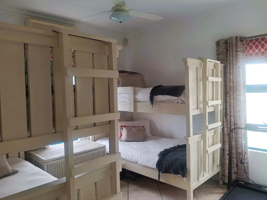 4 Bedroom Property for Sale in Uvongo KwaZulu-Natal