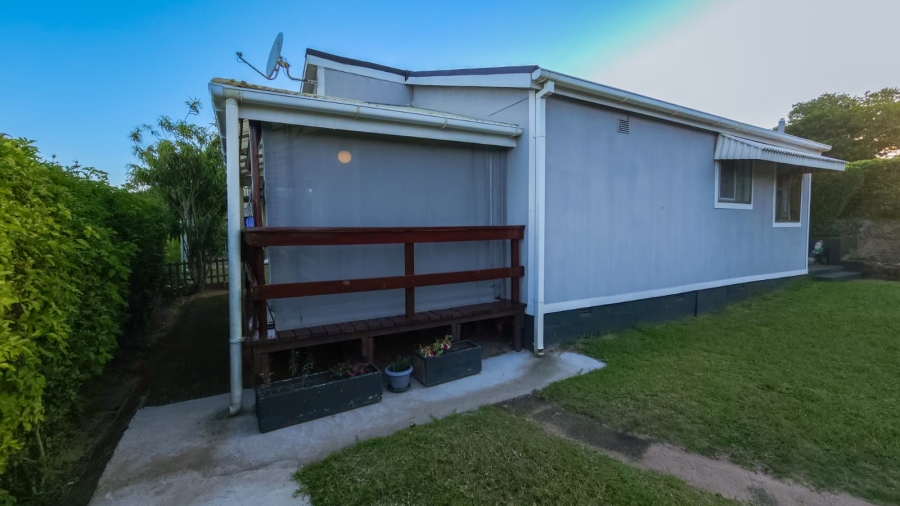 2 Bedroom Property for Sale in Hibberdene KwaZulu-Natal