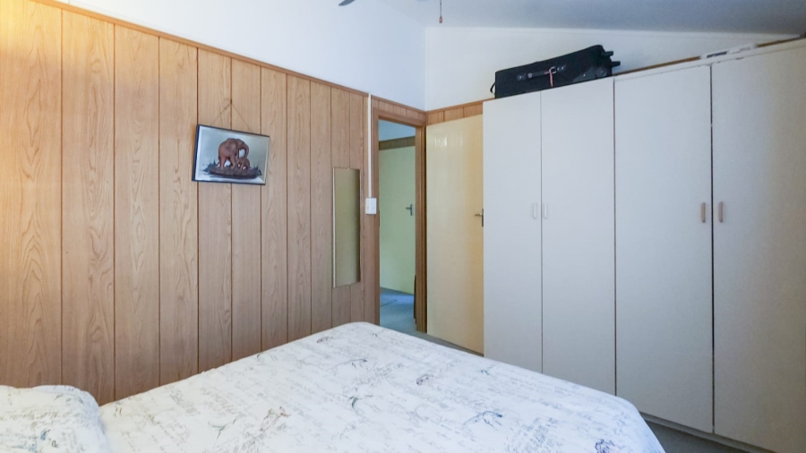 2 Bedroom Property for Sale in Hibberdene KwaZulu-Natal