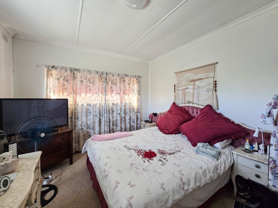 5 Bedroom Property for Sale in Shelly Beach KwaZulu-Natal