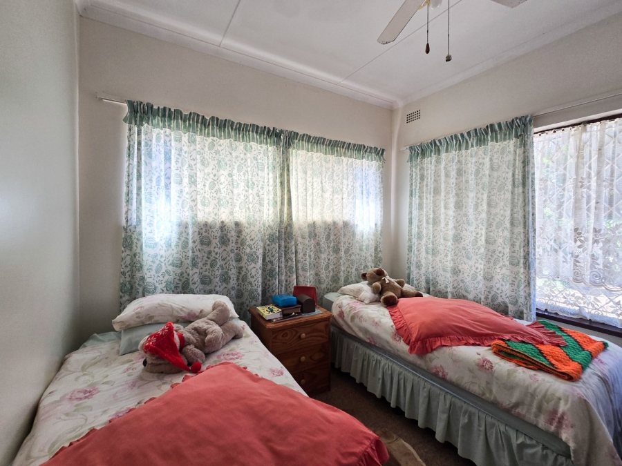 5 Bedroom Property for Sale in Shelly Beach KwaZulu-Natal